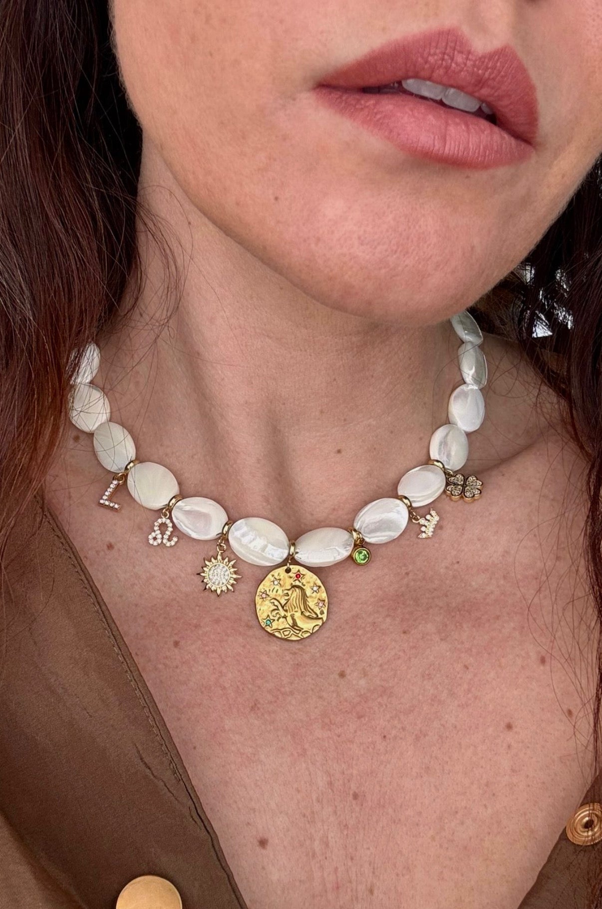 Collier talisman Lion avec charms symboliques